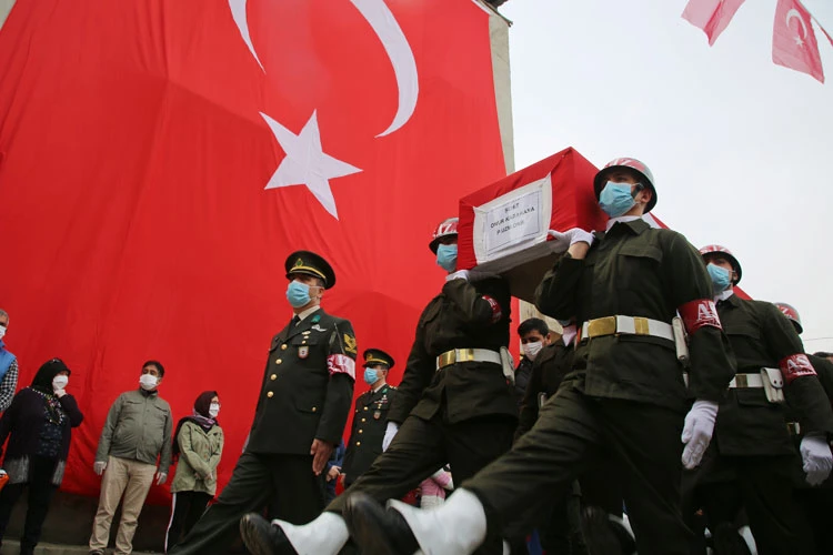 Şehitlerimiz son yolculuklarına uğurlandı